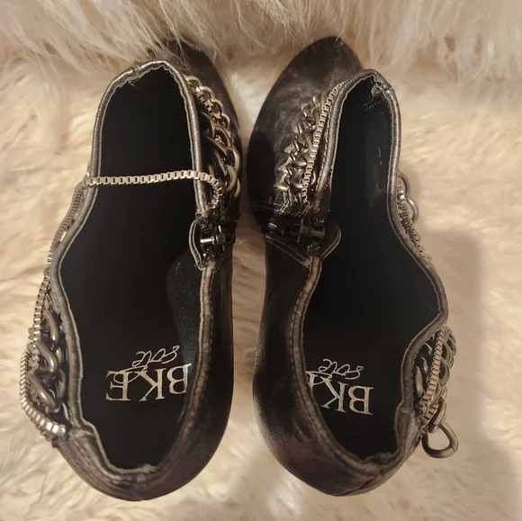 BKE Sole Silver Quincy Chain Ankle Boots 8 - Picture 5 of 9